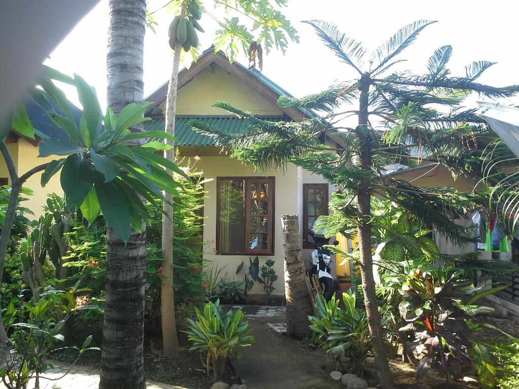 Arnel Bungalows Senggigi Exterior foto